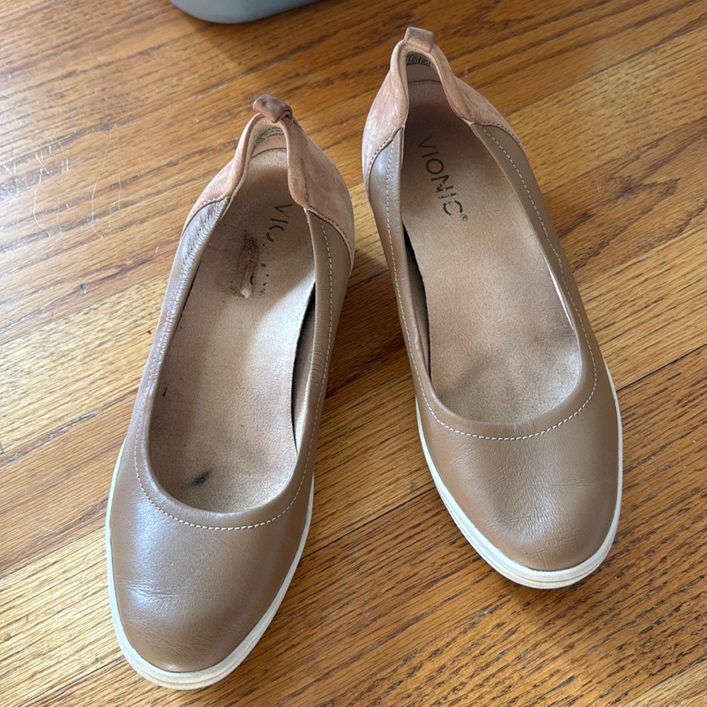 Vionic Wedges - image 1